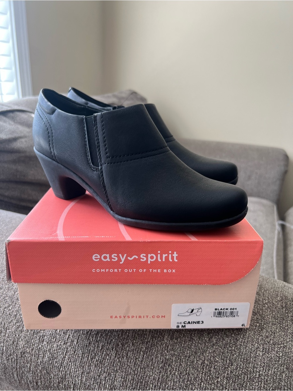 Easy Spirit Black Low Heel Ankle Booties